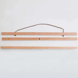 Porte Affiche aimanté en bois. L 50cm