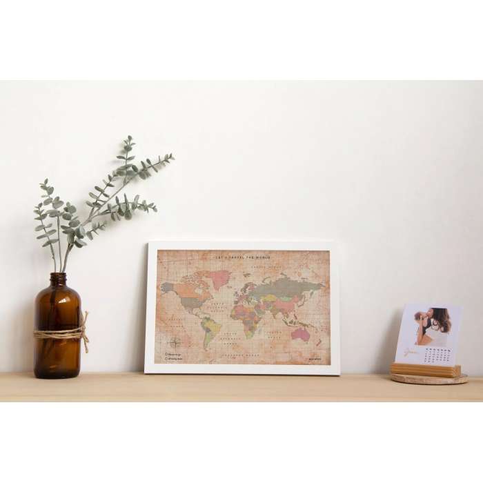 Carte du Monde en Liège avec Cadre pour Voyageurs, S
