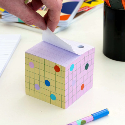 Bloc-notes autocollantes avec porte stylo déco